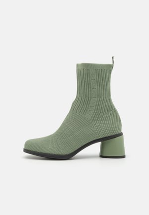 KIARA - Bottines - medium green