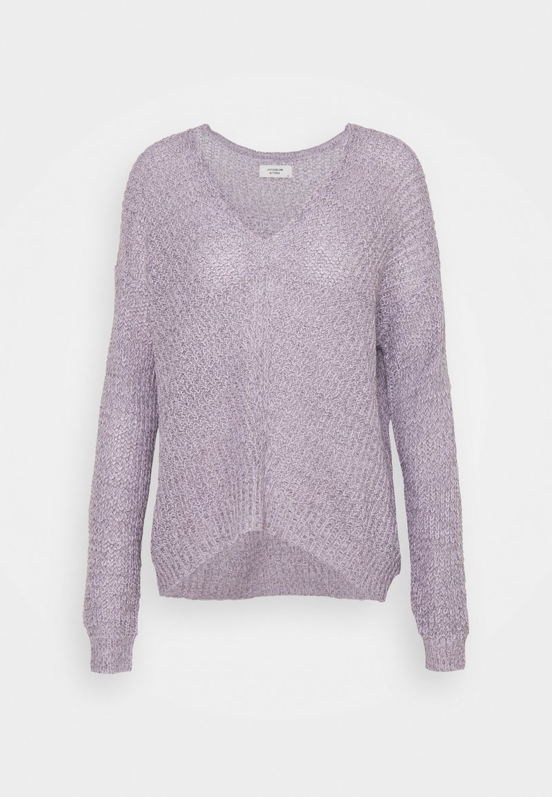Pull en tricot violet clair à col en V avec manches longues et poignets et ourlet côtelés, présenté sur un fond uni.