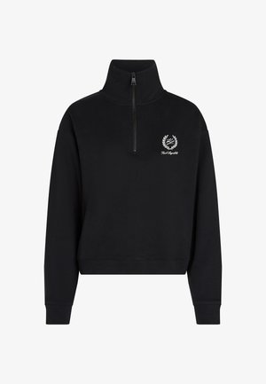 Sudadera negra con cremallera hecha de una tela suave. Cuenta con un cuello alto, puños acanalados y un detalle de logo blanco con un diseño de laurel en el pecho.