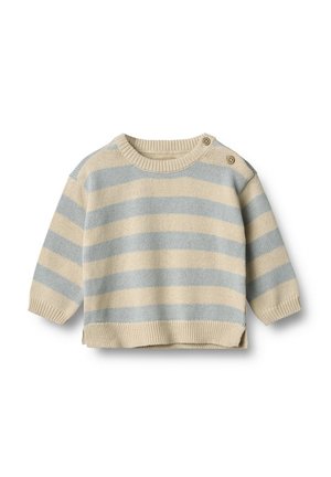Gestreifter Strickpullover in Creme und Hellblau, mit Rundhalsausschnitt, drei Viertelärmeln und Knopfdetails an einer Schulter.