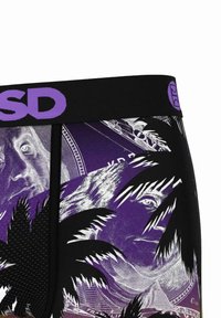 Bokseru bikses ar melnu jostu, uz kuras ir violeta teksta, izrotātas ar violetu un melnu palmu koku un naudas attēlu rakstu.