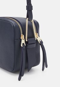 Coccinelle MALORY - Borsa a tracolla - midnight blue