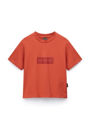 Oranje katoenen T-shirt met een ronde hals, korte mouwen en een textuurlogo bedrukt op de voorkant, met een rechte onderrand.
