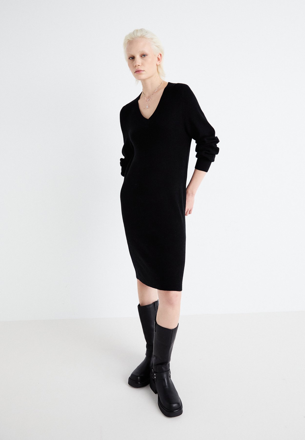 ONLKATIA VNECK DRESS