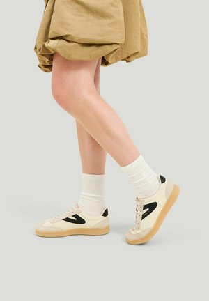 Tretorn, COURT '77 MSH UNISEX - Trainers - offwhite/black