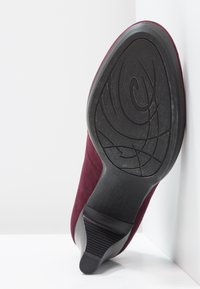 Marco Tozzi Klasické lodičky - dark red