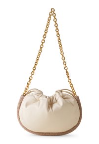 Cremefarbenes Lederhandtasche mit einem strukturierten beigen Boden. Sie hat ein gerafftes Oberteil und einen Schulterriemen aus Goldkette.