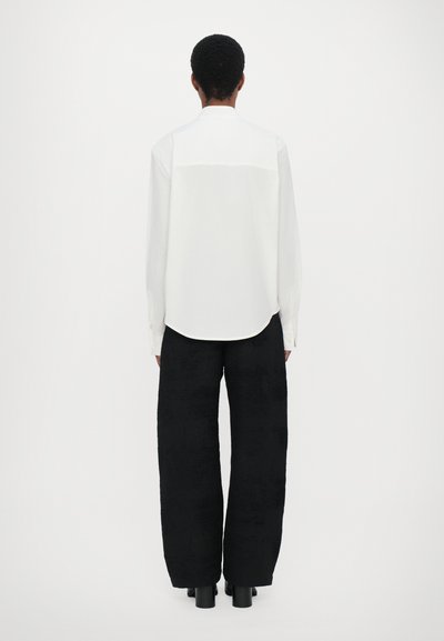 Henrik Vibskov BALLROOM SHIRT - Užsagstoma palaidinė - white