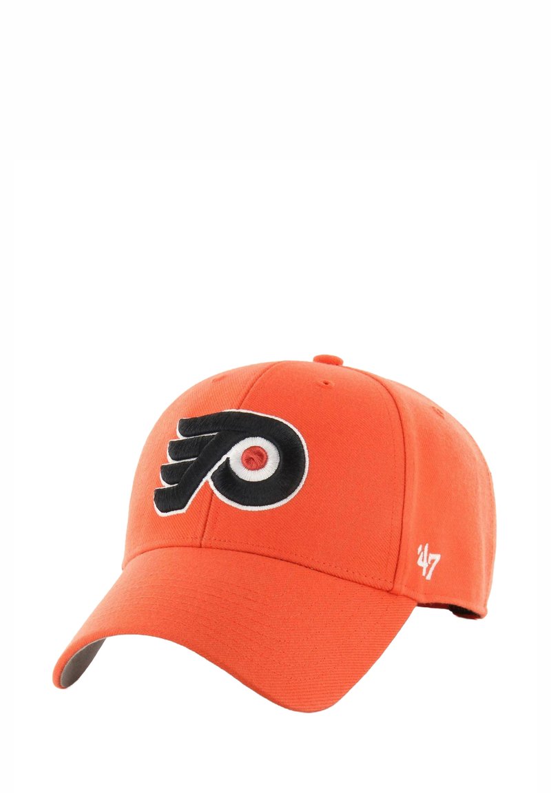 Gorra ajustable naranja hecha de tela con visera curva. La parte frontal presenta un logotipo bordado en blanco y negro de los Philadelphia Flyers.