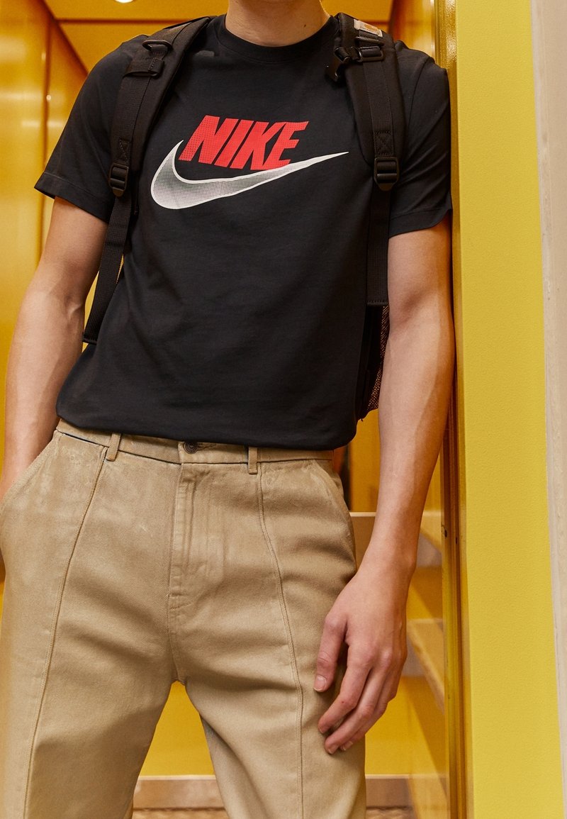 Nike Sportswear T-shirt med print - black