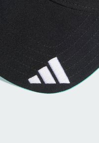 Thumbnail Image 3