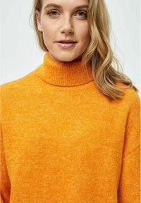 Desires DEGEA HIGH NECK PULLOVER - Džemper - dark cheddar melange