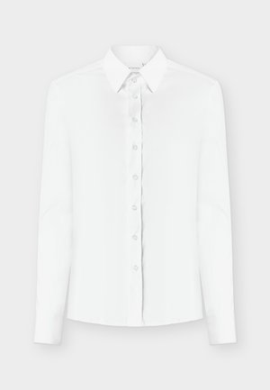 Biela košeľa s dlhými rukávmi na zapínanie na gombíky, vybavená klasickým golierom, hladkou látkou a celoplošnou légou so zaoblenými priehľadnými gombíkmi.