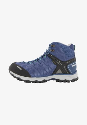 Blauer Wanderschuh mit strukturiertem Wildleder-Obermaterial, verstärkter Zehenkappe, Mesh-Akzenten und einer robusten Gummisohle, die für Traktion und Unterstützung sorgt.