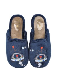 Par de pantuflas difusas de color azul marino con un dibujo de un coche y dos personajes besándose, decoradas con corazones y estrellas en la parte superior.