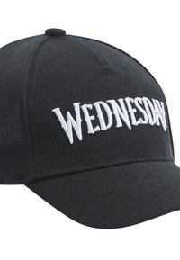 Cappellino da baseball nero con testo ricamato bianco che dice "WEDNESDAY." Presenta un visiera curvada e un design strutturato. Realizzato in materiale tessile.