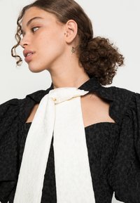 Sister Jane FAUNA JACQUARD MINI DRESS - Vestido de cocktail / Vestido de festa - black