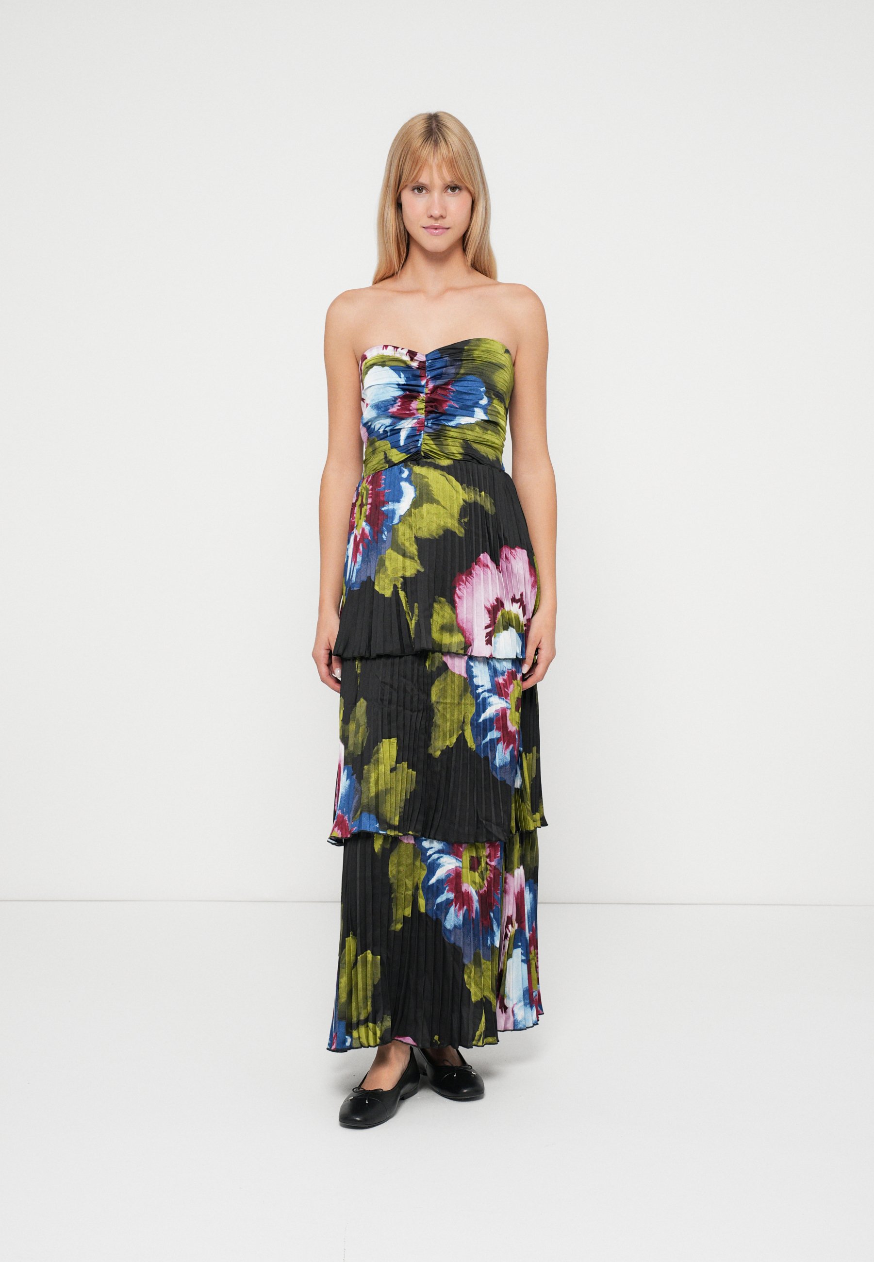 Abercrombie & Fitch TIERED GISELLE - Cocktail dress / Party dress -  black/multi-coloured/black - Zalando