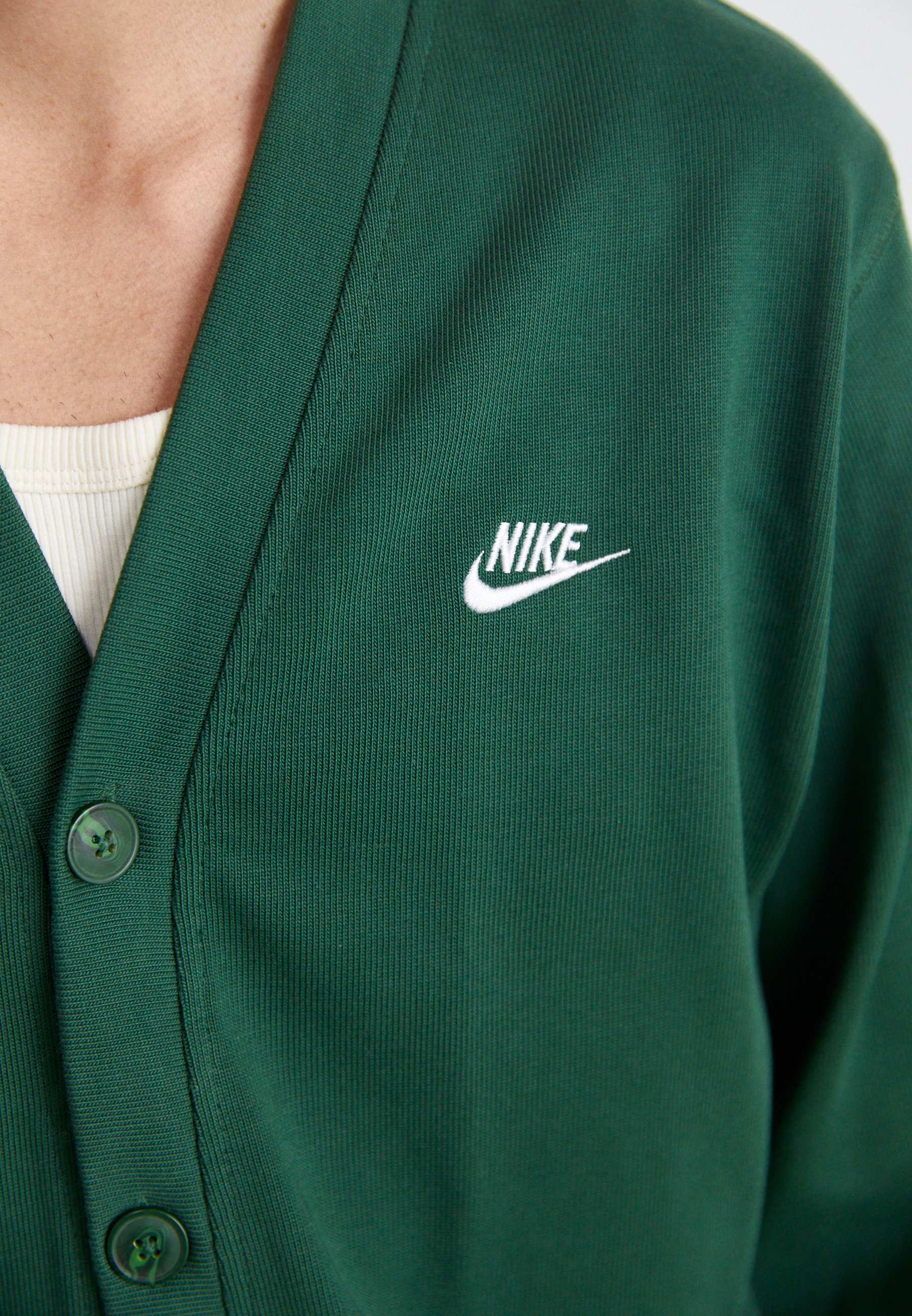 nike button up sweater