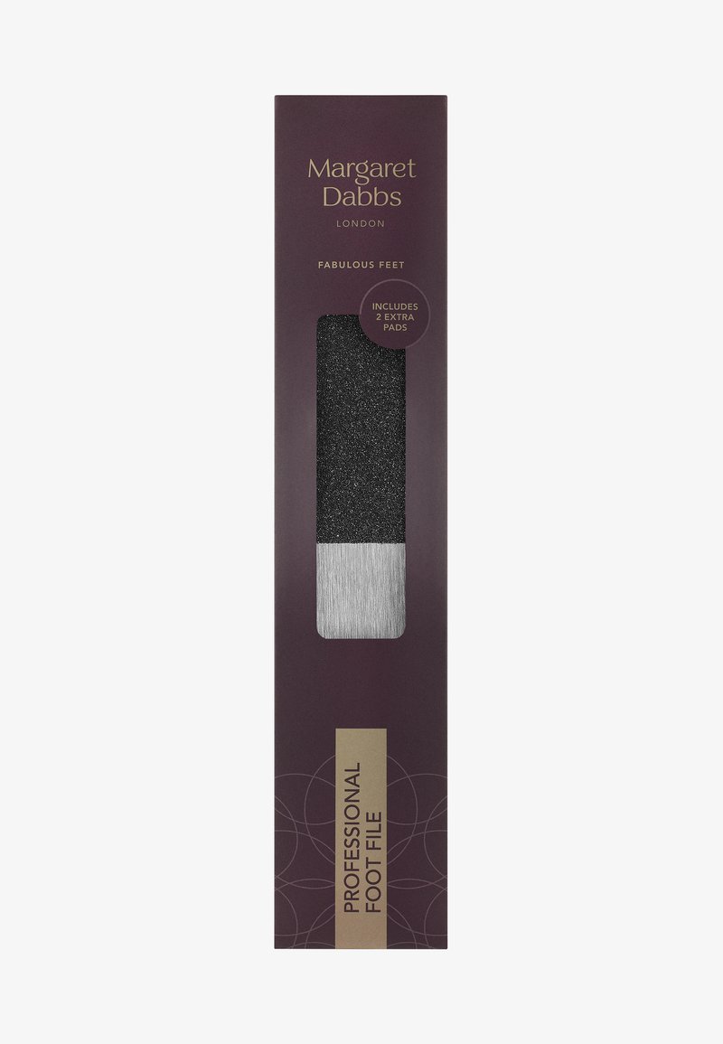 Professionell fotfil i en elegant låda. Har en svart slipyta och ett silverfärgat handtag. Inkluderar två extra paddar.