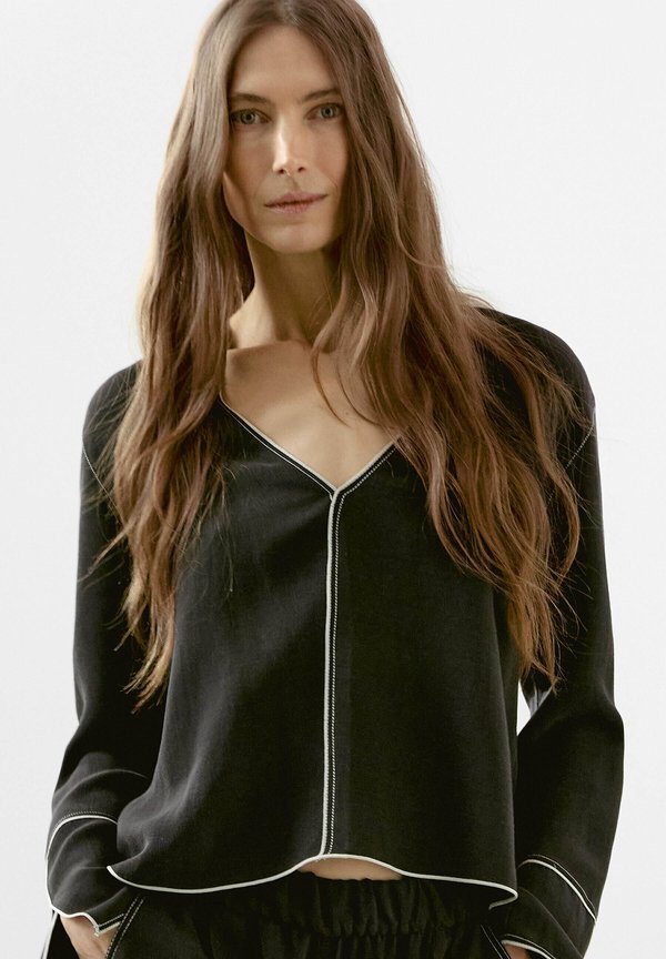 FLOWING WITH CONTRAST TOPSTITCHING - Blouse