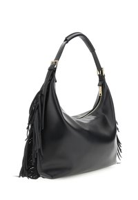 Borsa a tracolla in pelle nera con dettagli in zip e fibbia dorati, caratterizzata da frange lungo il lato e una maniglia imbottita.