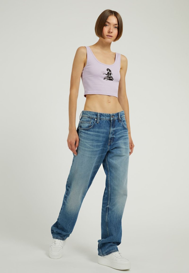 Guess CROP-GRAFFITI - Top - mehrfarbig violett/lila - Zalando.de