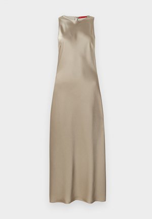 Robe sans manches en satin beige, dotée d'un col rond, d'une silhouette épurée et d'une fermeture éclair dans le dos. Texture lisse avec un minimum de détails.