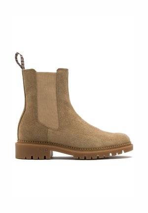 - Ankle boot