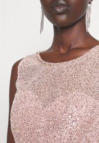 Swing MIDIKLEID AUS PAILLETTE MIT CHIFFON ROCK - Kokteilikleit/peokleit - fading lilac