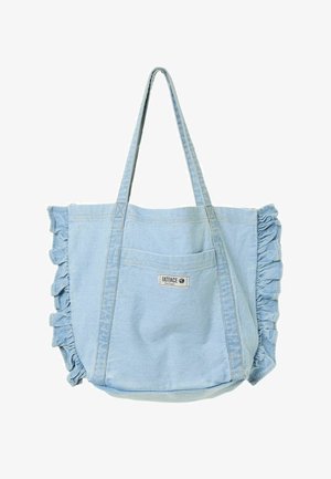 Svetlomodrá denimová taška so skladanými stranami, predným vreckom a značkovou etikietou FatFace na bielom jednoduchom pozadí.