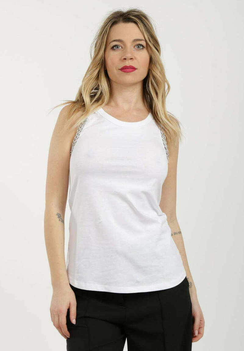 N°21 Top wit N°21 Top wit