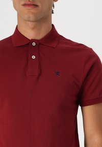 Hackett London SLIM FIT LOGO - Polokošeľa - winter red