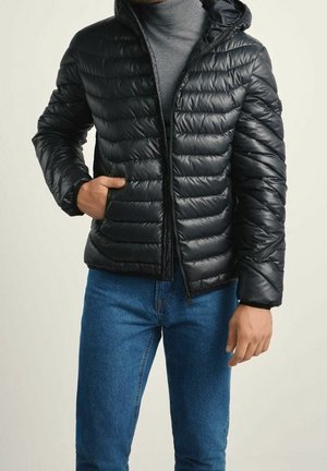 OCHNIK, Veste d'hiver - black
