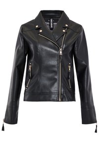 Veste de moto en cuir noir avec poches zippées, quincaillerie dorée et col à revers. Présente un design ajusté et une texture lisse.