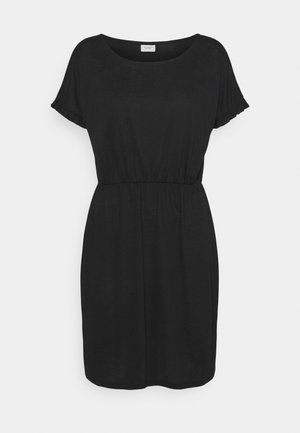 Robe noire à manches courtes avec taille élastique et léger détail de volants sur les bords des manches, longueur au genou, présentée sur un fond uni.