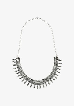 IZIA Halskæder - silberfarben
