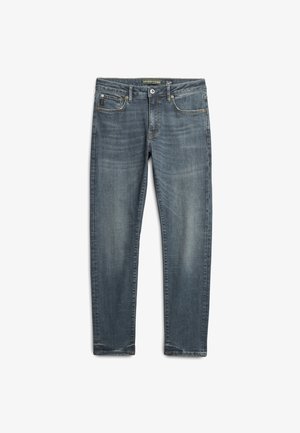 Mørkeblå denimjeans med lige snit, fem-lomme design, subtilt falmet finish og gyldne syninger ved lommerne.