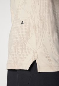 TEE DESERT ACTIVE - T-shirt de sport - open beige