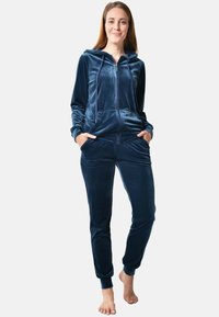 Unselected, navy