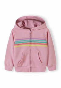 Vaaleanpunainen vetoketjuhuppari, joka on valmistettu pehmeästä kankaasta. Hupparissa on vuorattu huppu, kaksi etutaskua ja vaakasuora monivärinen raita rinnassa.