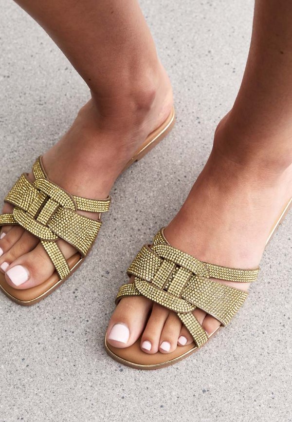 EMBELLISHED STRAP  - Pantolette flach - gold