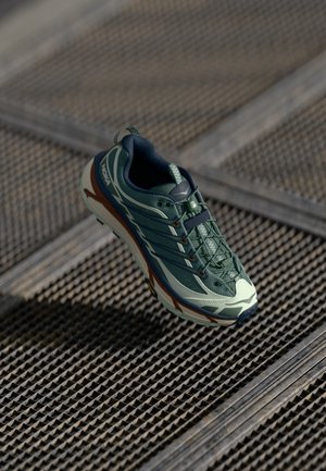 MAFATE THREE2 WORDMARK UNISEX - Baskets basses - fern/varsity navy