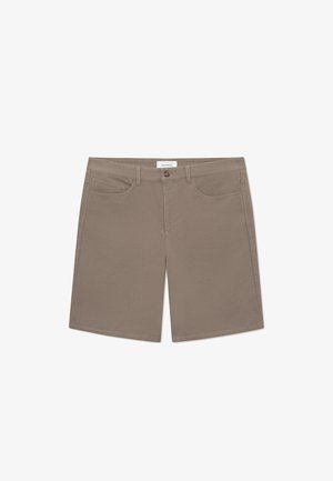 Khaaki szorty wykonane z mieszanki bawełny, z klasycznym pięciopocketowym wzorem, z zapięciem na guzik z przodu i prostą nogawką.