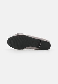 Kennel + Schmenger Scarpe senza lacci - silver-coloured
