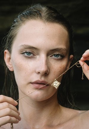 HAZE & GLORY Halskæder - gold-coloured