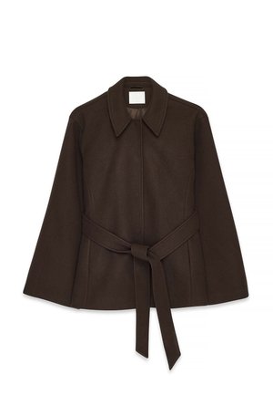 Chaqueta exterior de lana marrón con cuello, cintura ceñida con cinturón y mangas anchas. Textura suave y diseño sencillo, adecuada para outfits en capas.