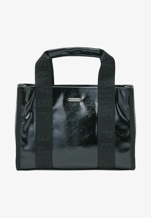 Sac cabas noir brillant avec de larges anses en tissu, embossé du nom de la marque et petite plaque métallique avec le logo de la marque au centre devant.