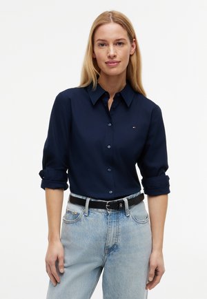 Tommy Hilfiger STRETCH REGULAR - Overhemdblouse - desert sky