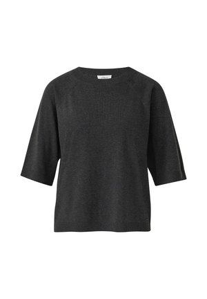 - T-shirt basic